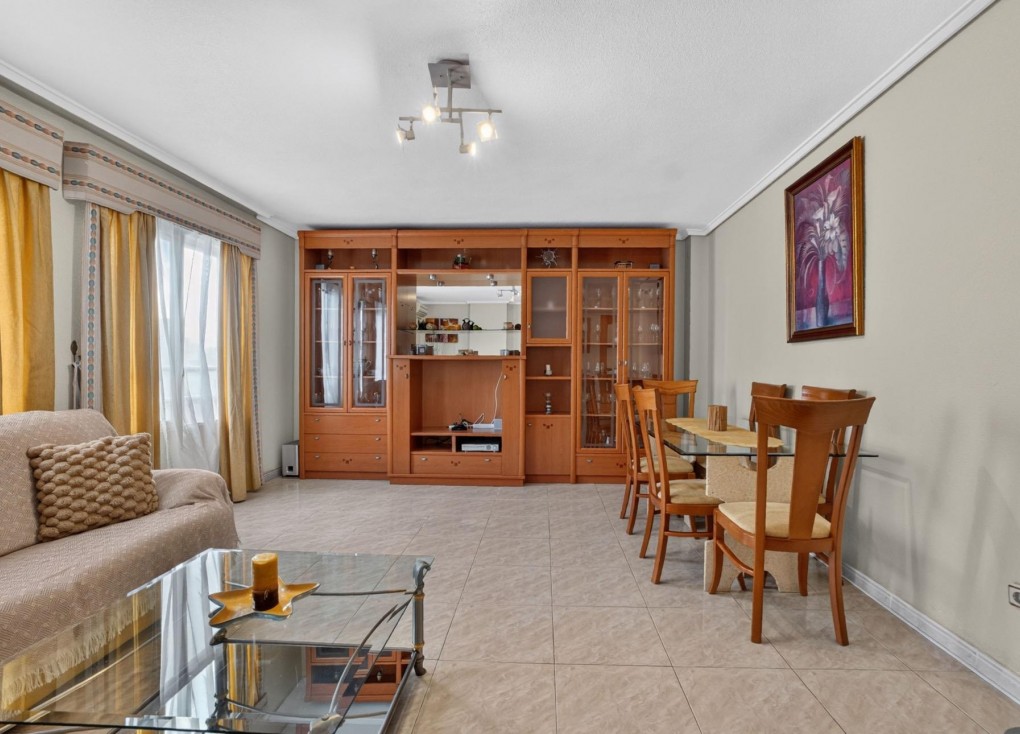 Reventa - Apartamento / piso - Torrevieja