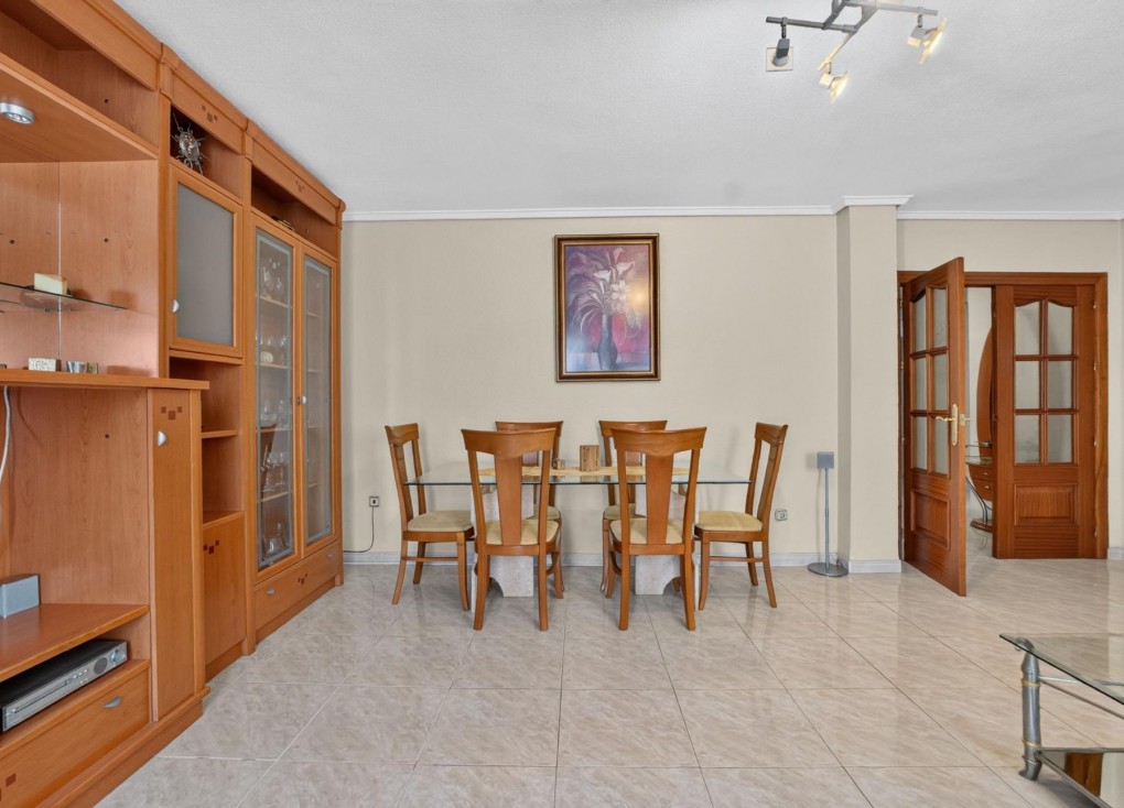Reventa - Apartamento / piso - Torrevieja