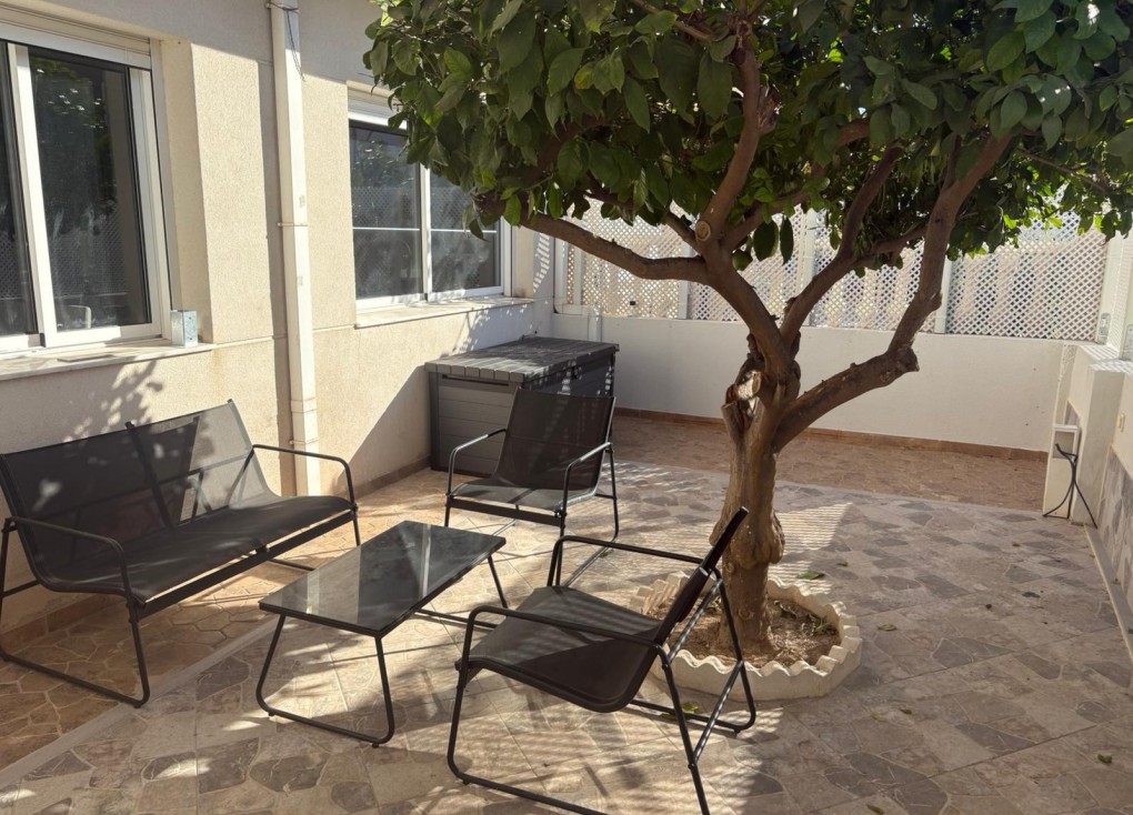 Reventa - Casa adosada - Algorfa