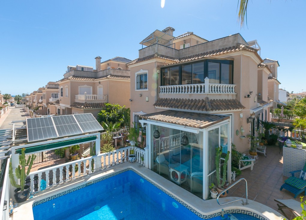 Reventa - Casa adosada - La Zenia