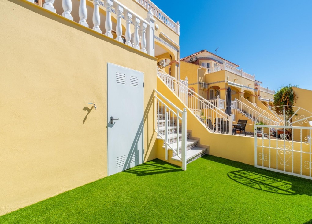 Reventa - Casa adosada - Orihuela Costa - Campoamor