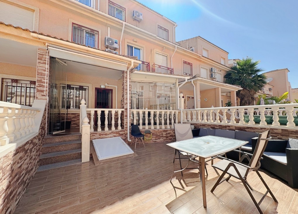 Reventa - Casa adosada - Orihuela Costa - La Zenia