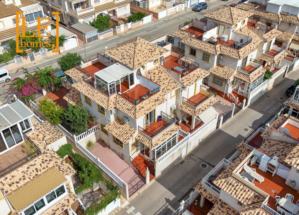 Reventa - Casa adosada - Orihuela Costa - La Zenia