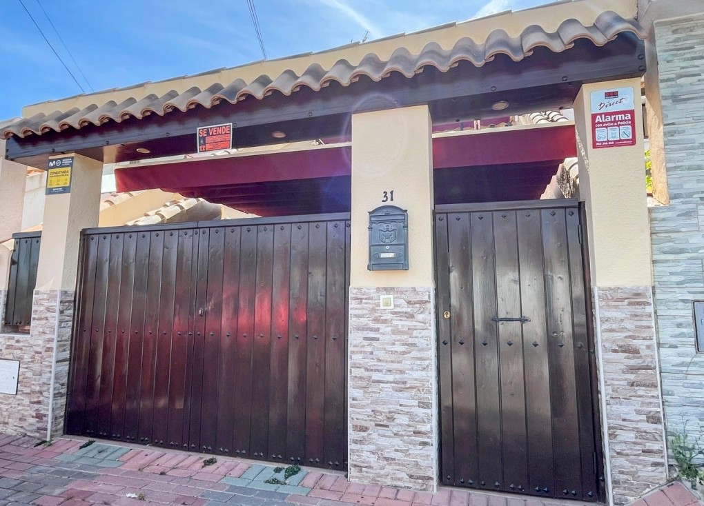 Reventa - Casa adosada - Torrevieja - Los Balcones