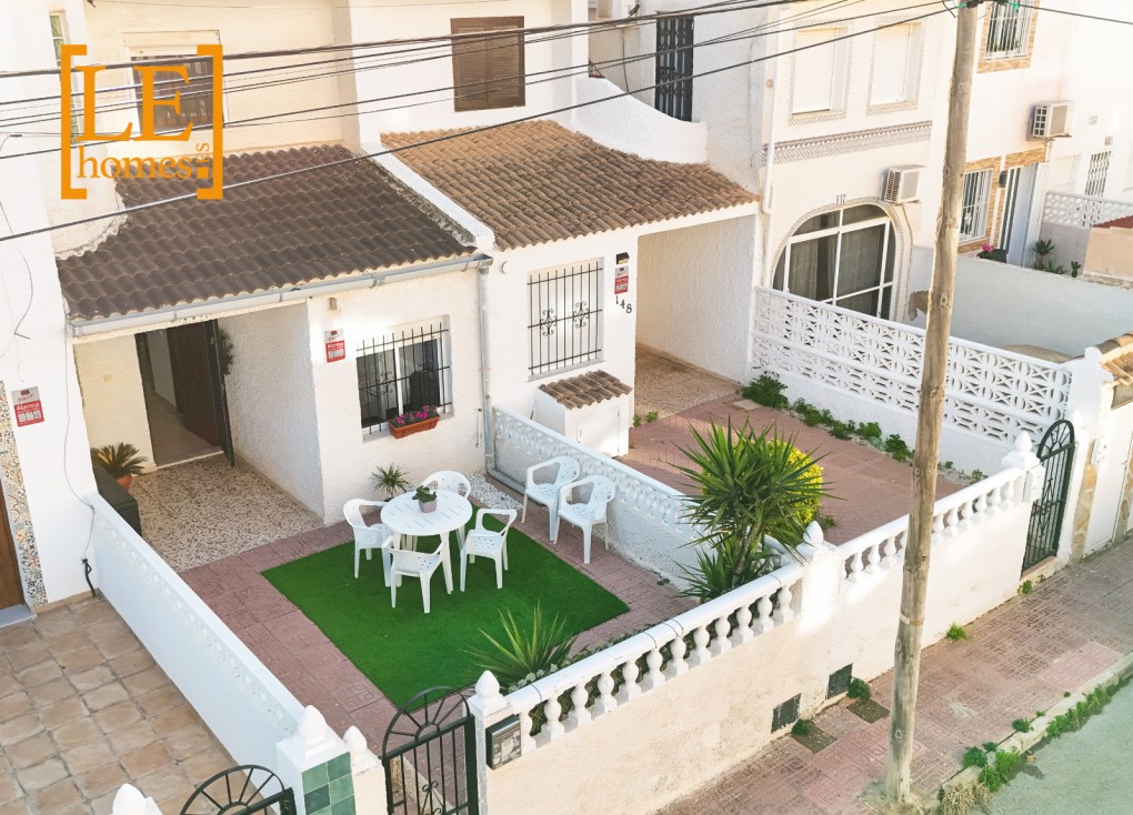 Reventa - Casa adosada - Torrevieja - Nueva Torrevieja
