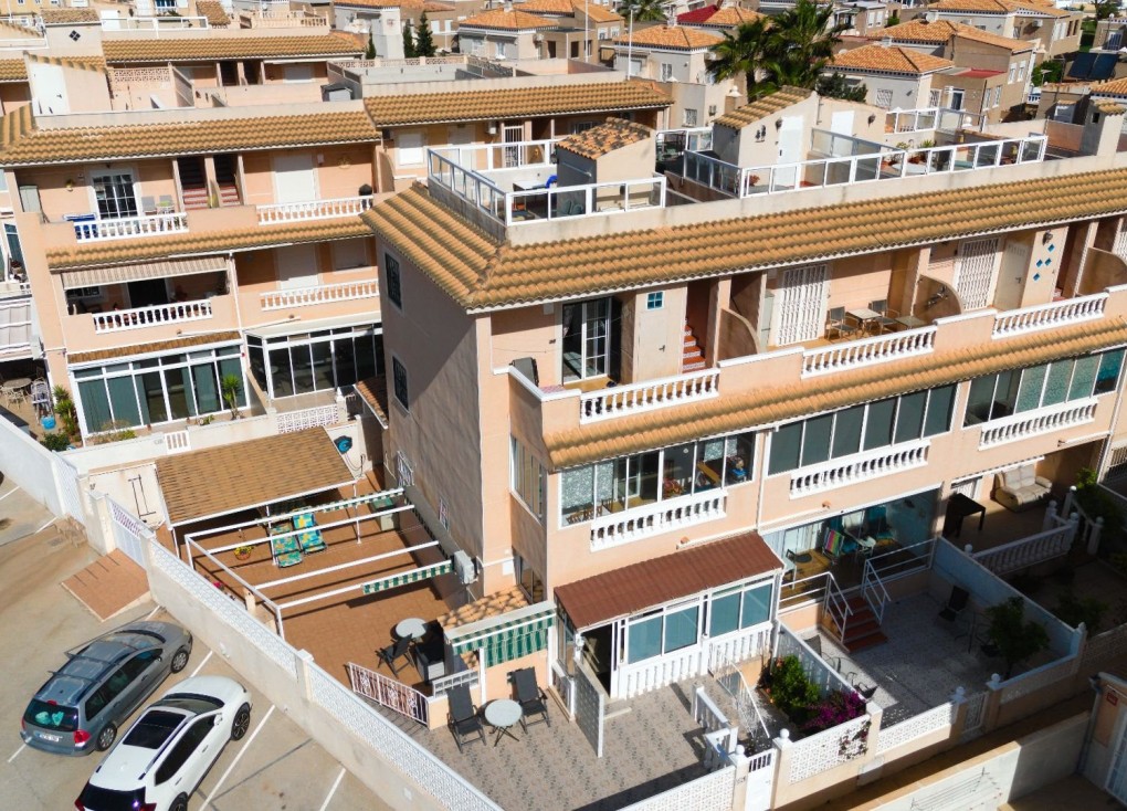 Reventa - Casa adosada - Torrevieja