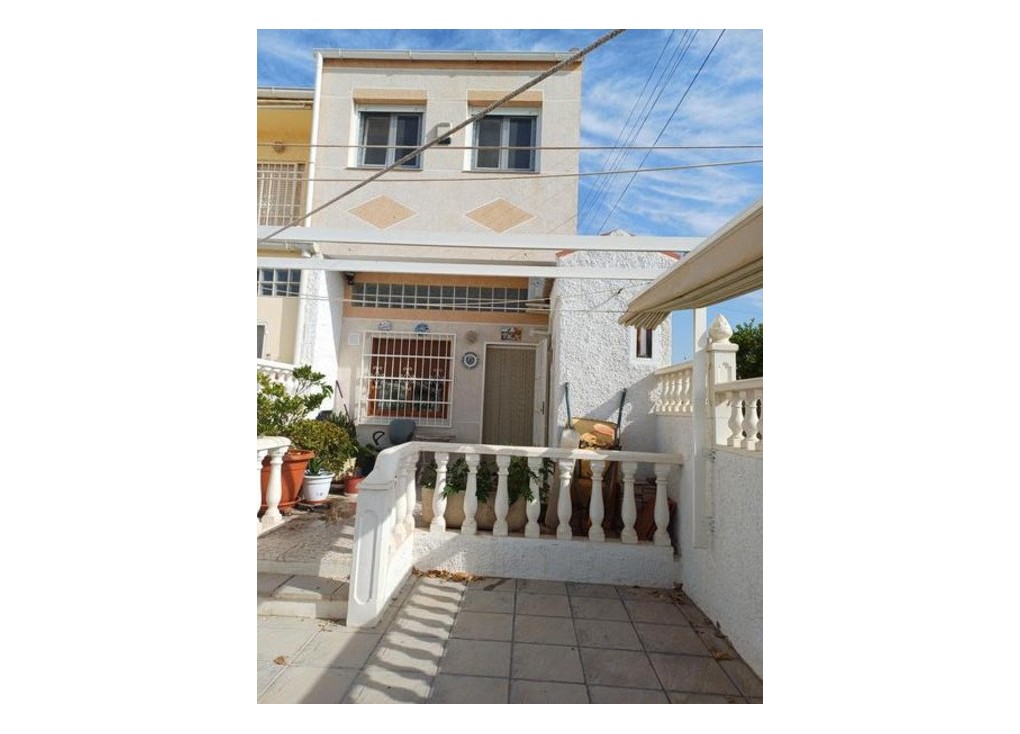 Reventa - Casa adosada - Torrevieja