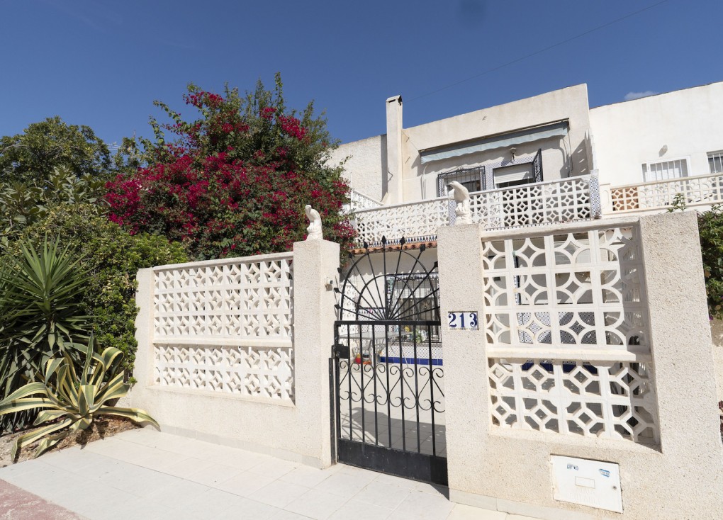 Reventa - Casa adosada - Torrevieja