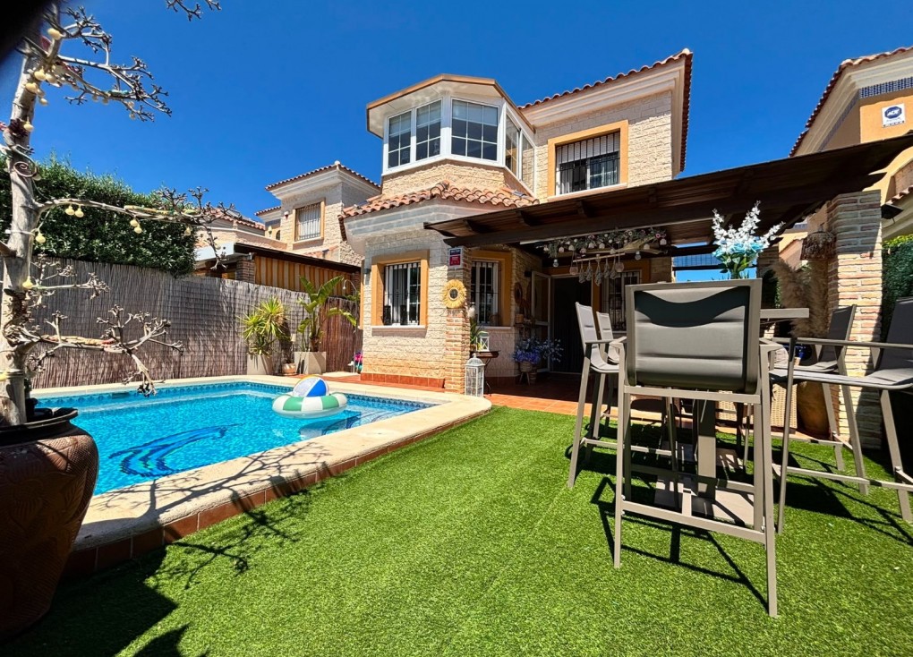 Reventa - Chalet - El Raso - Guardamar del Segura