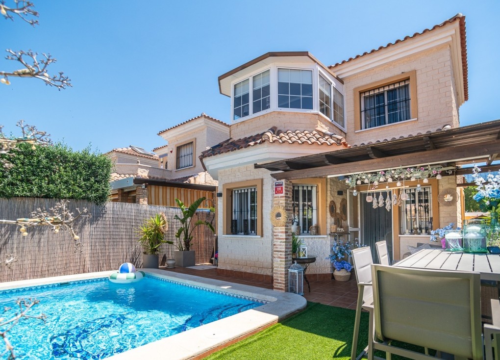 Reventa - Chalet - El Raso - Guardamar del Segura