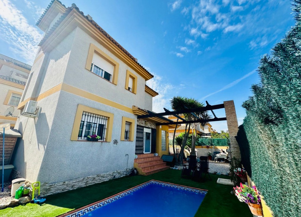 Reventa - Chalet - Los Montesinos - LOS MONTESINOS