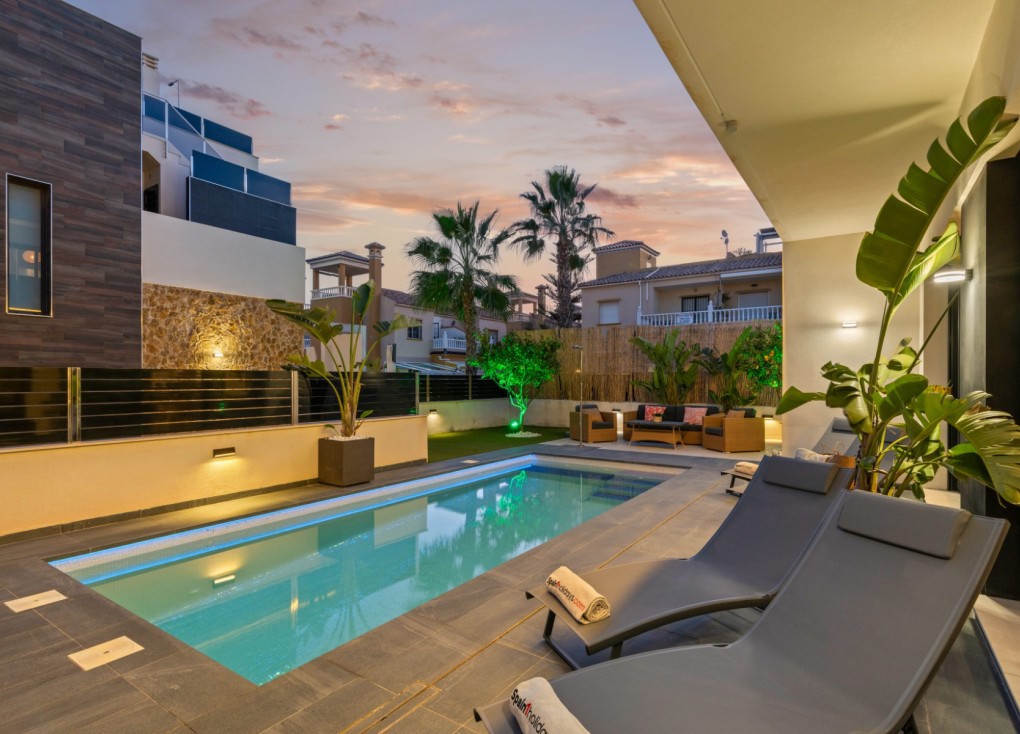 Reventa - Chalet - Orihuela Costa - Lomas de Cabo Roig