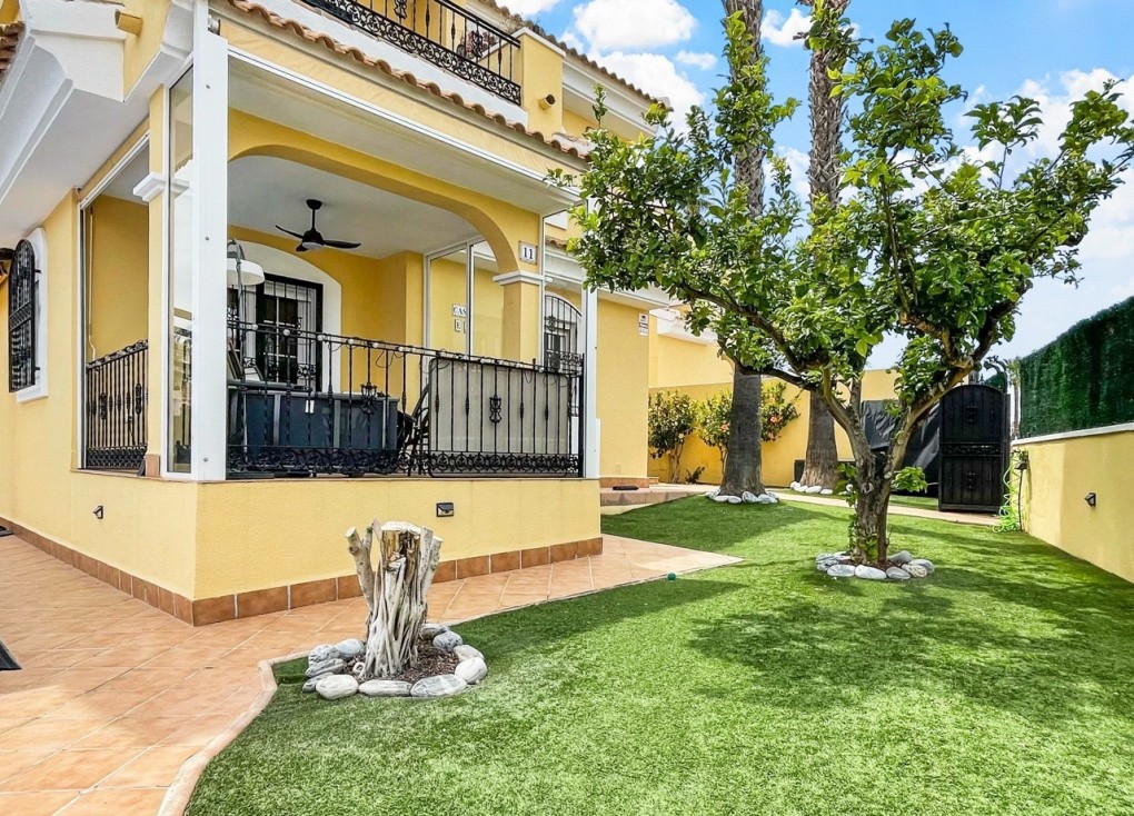 Reventa - Chalet - Orihuela Costa - Los Dolses