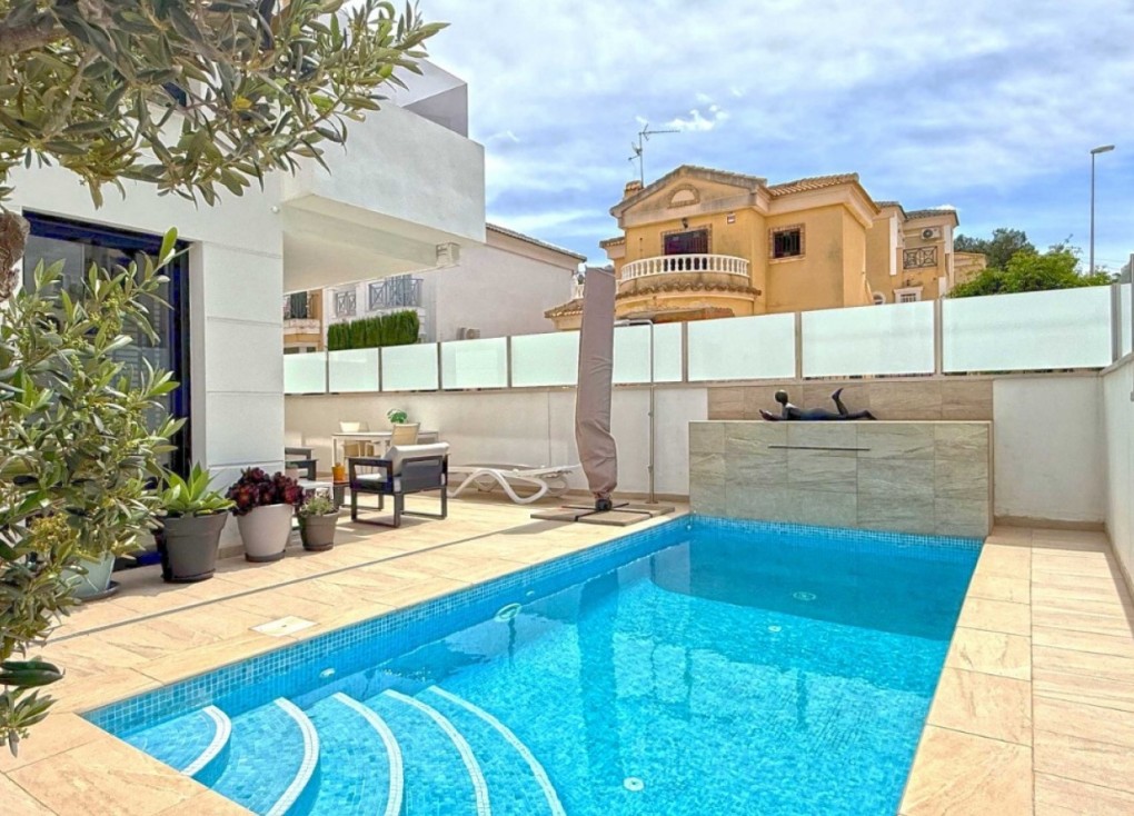 Reventa - Chalet - Orihuela Costa - Villamartín