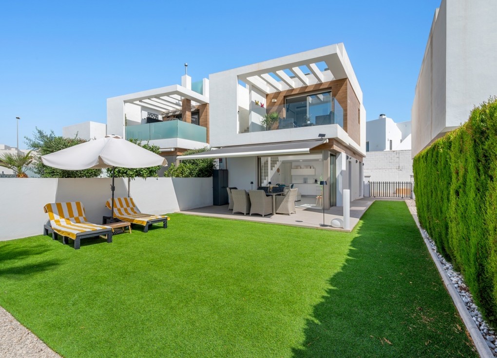Reventa - Chalet - Orihuela Costa - Villamartín