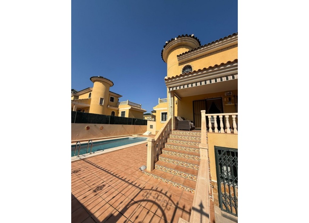 Reventa - Chalet - Orihuela - Villamartín