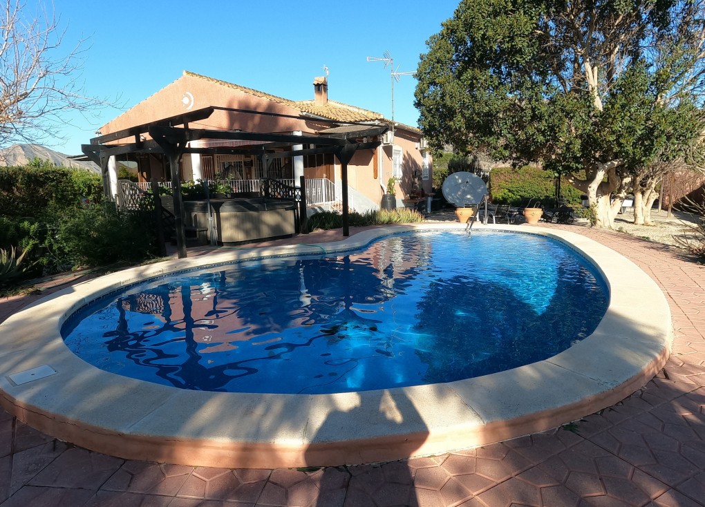 Reventa - Chalet - Orihuela