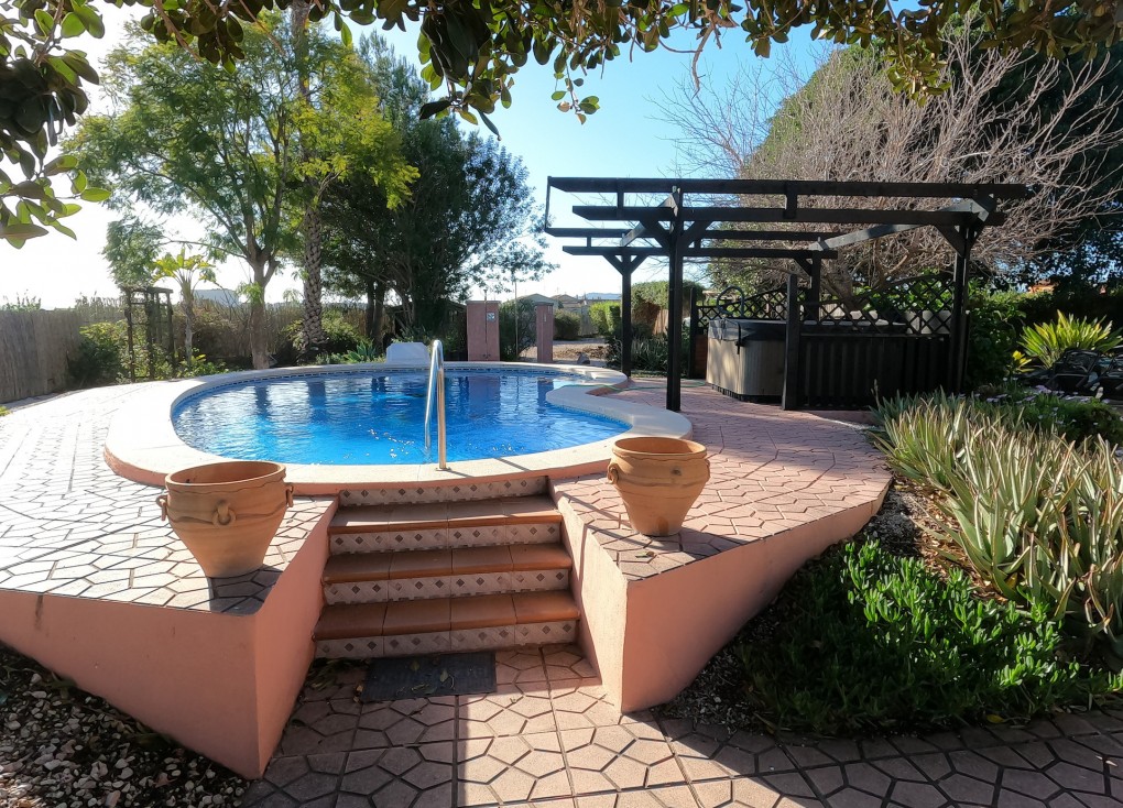 Reventa - Chalet - Orihuela