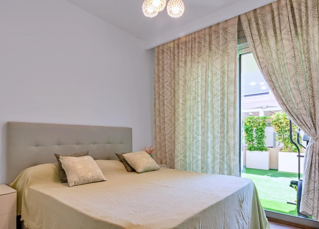 Reventa - Chalet - Pilar de la Horadada - Pueblo Latino