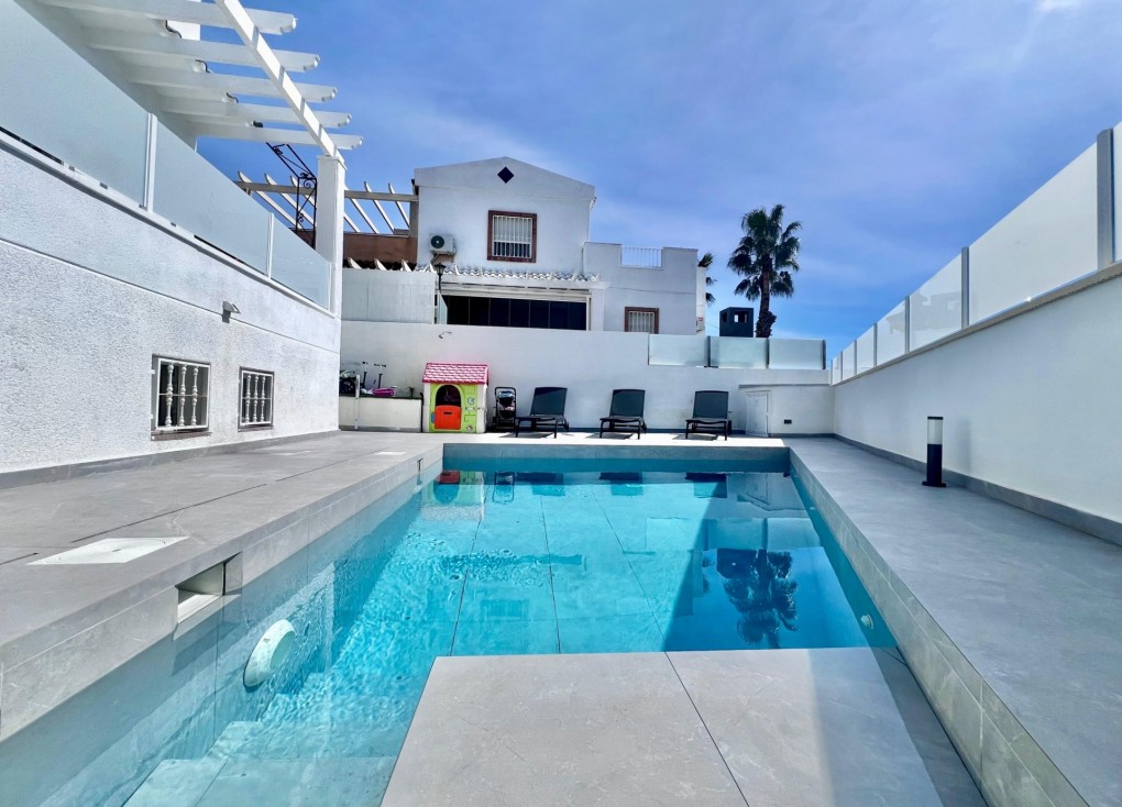 Reventa - Chalet - San Miguel de Salinas - Villamartín