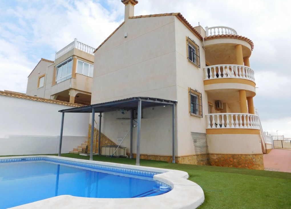 Reventa - Chalet - San Miguel de Salinas