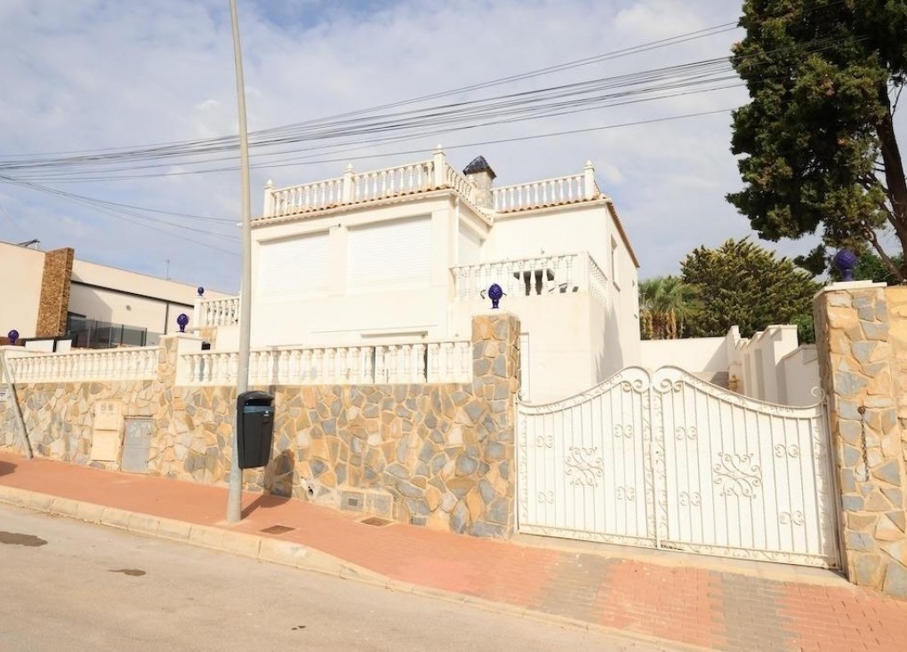 Reventa - Chalet - Torrevieja - Los Balcones