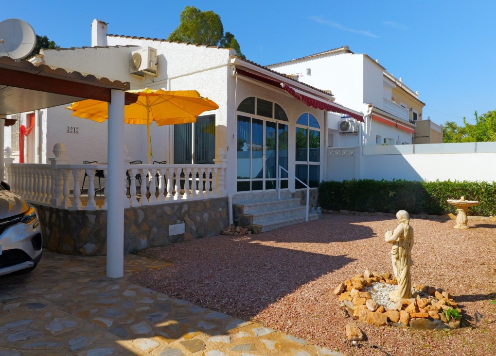 Reventa - Chalet - Torrevieja - San Luis