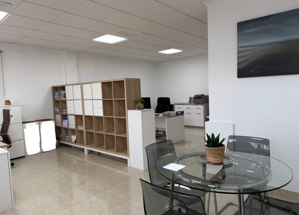 Reventa - Comercial - Orihuela Costa - La Zenia