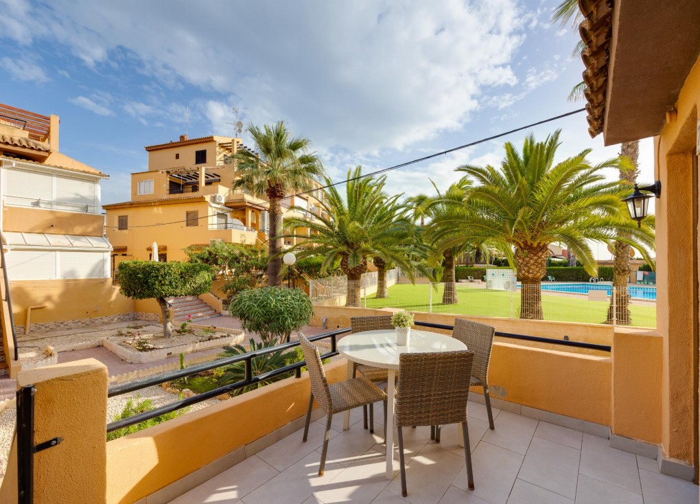 Reventa - Estudio - Torrevieja - Torreblanca