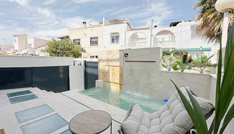 Semi-Detached - Resale - Torrevieja - Aguas Nuevas