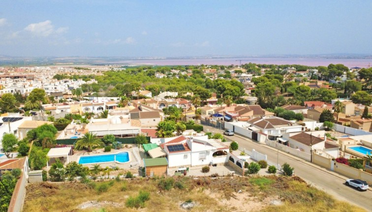 Tontti - Jälleenmyynti - Torrevieja - Los Balcones