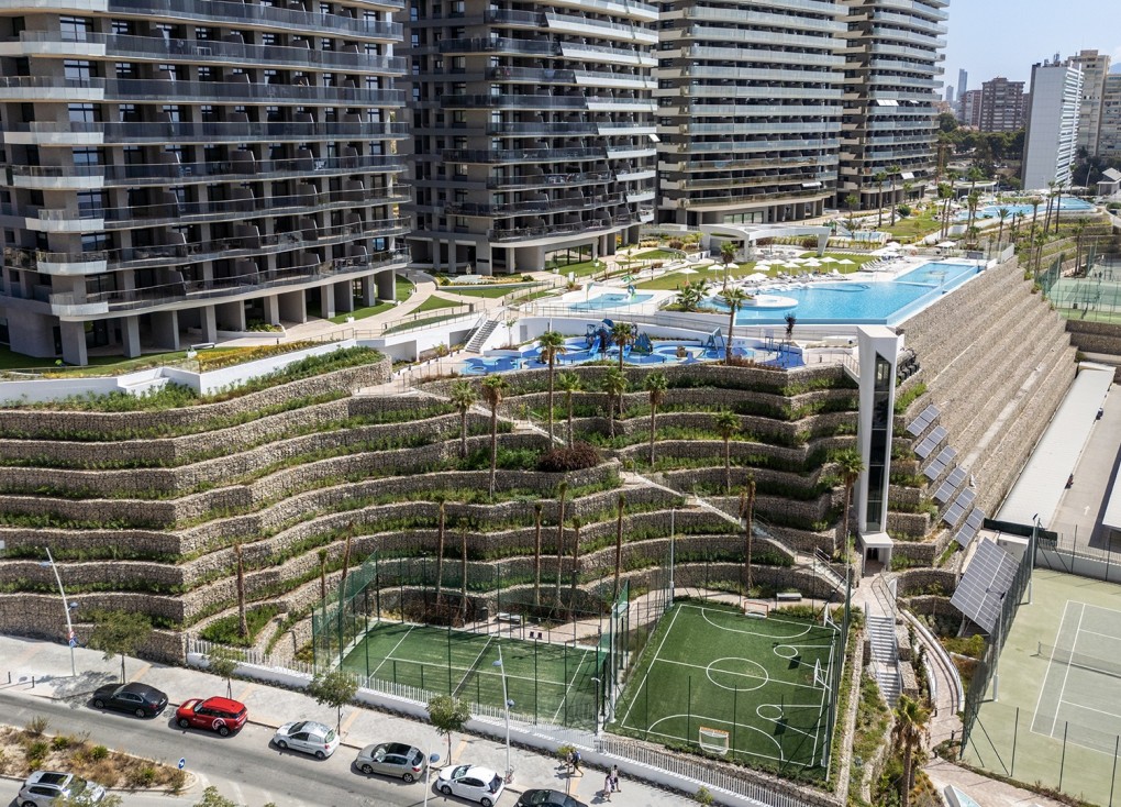 Uudistuotanto - Asunto - Benidorm
