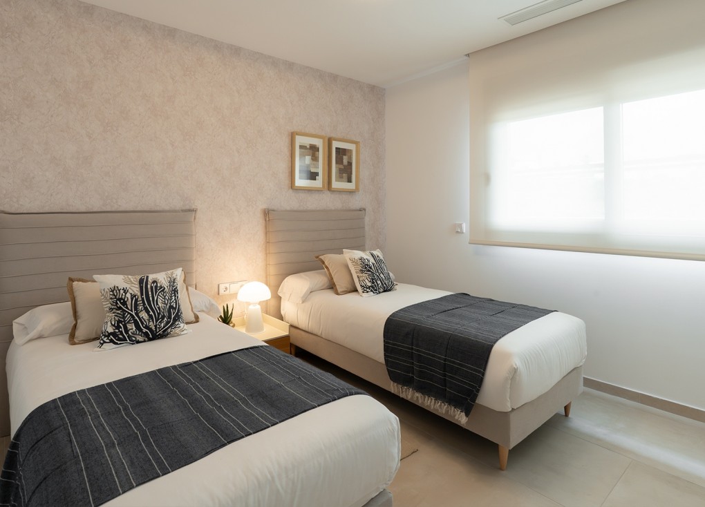 Uudistuotanto - Asunto - Ylimmän kerroksen asunto - Estepona (Málaga) - Spain