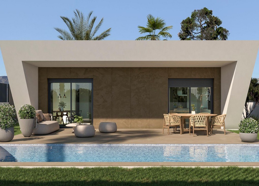 Uudistuotanto - Erillistalo - Hondón de las Nieves