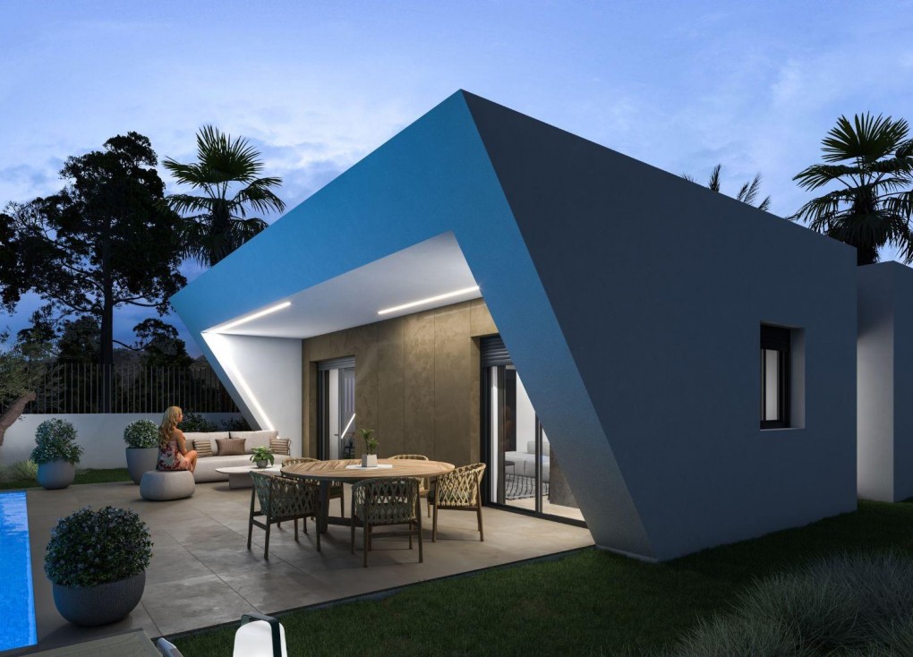 Uudistuotanto - Erillistalo - Hondón de las Nieves