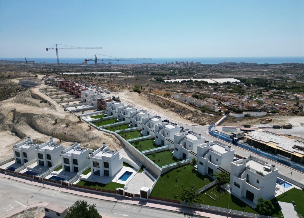 Uudistuotanto - Erillistalo - Mutxamel