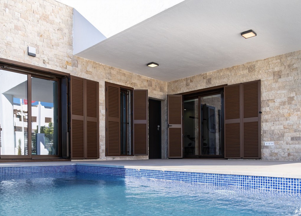 Uudistuotanto - Paritalo/Rivitalo - Pulpí (Almería) - Spain