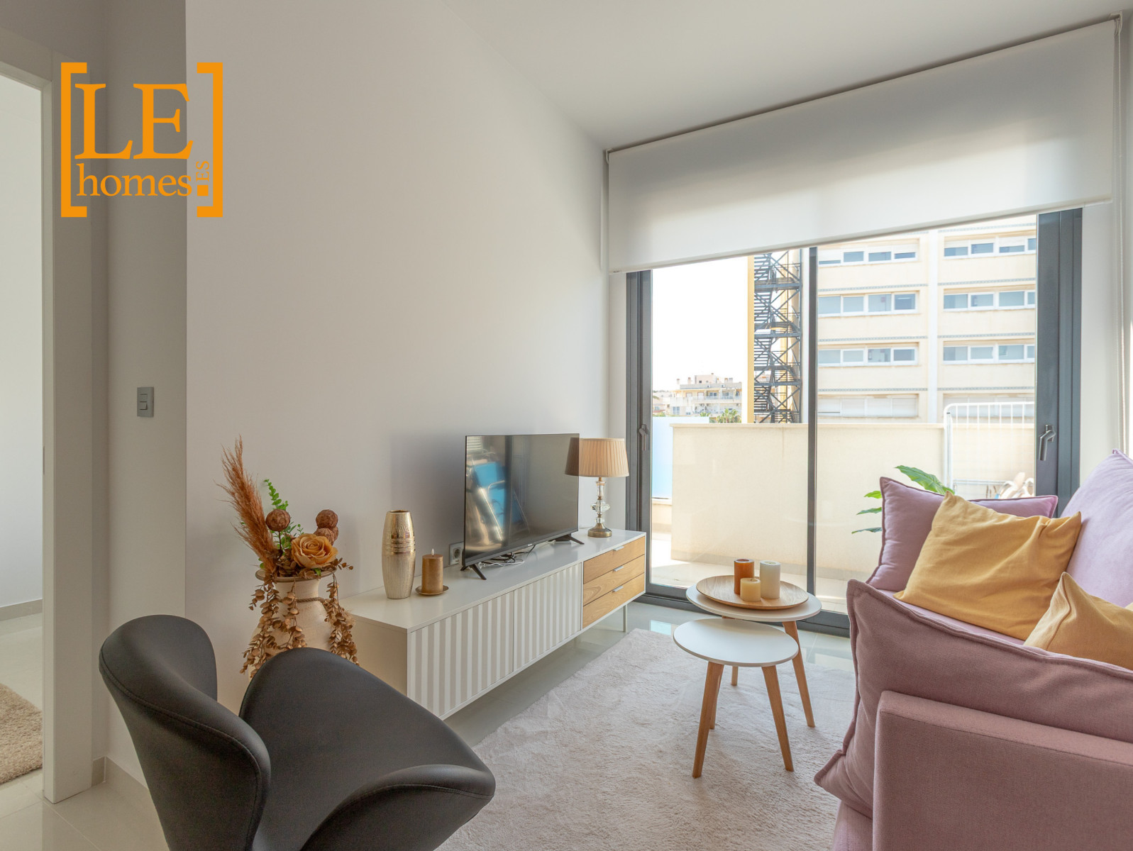 Apartment in Torrevieja - Image 2