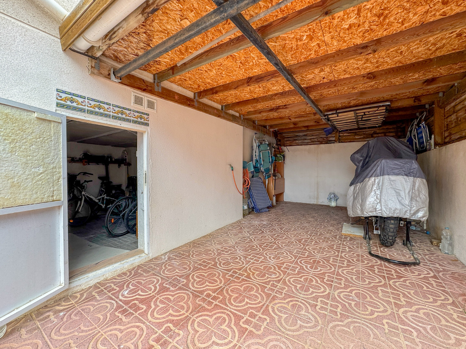 LE-1138 — Orihuela Costa bild 25