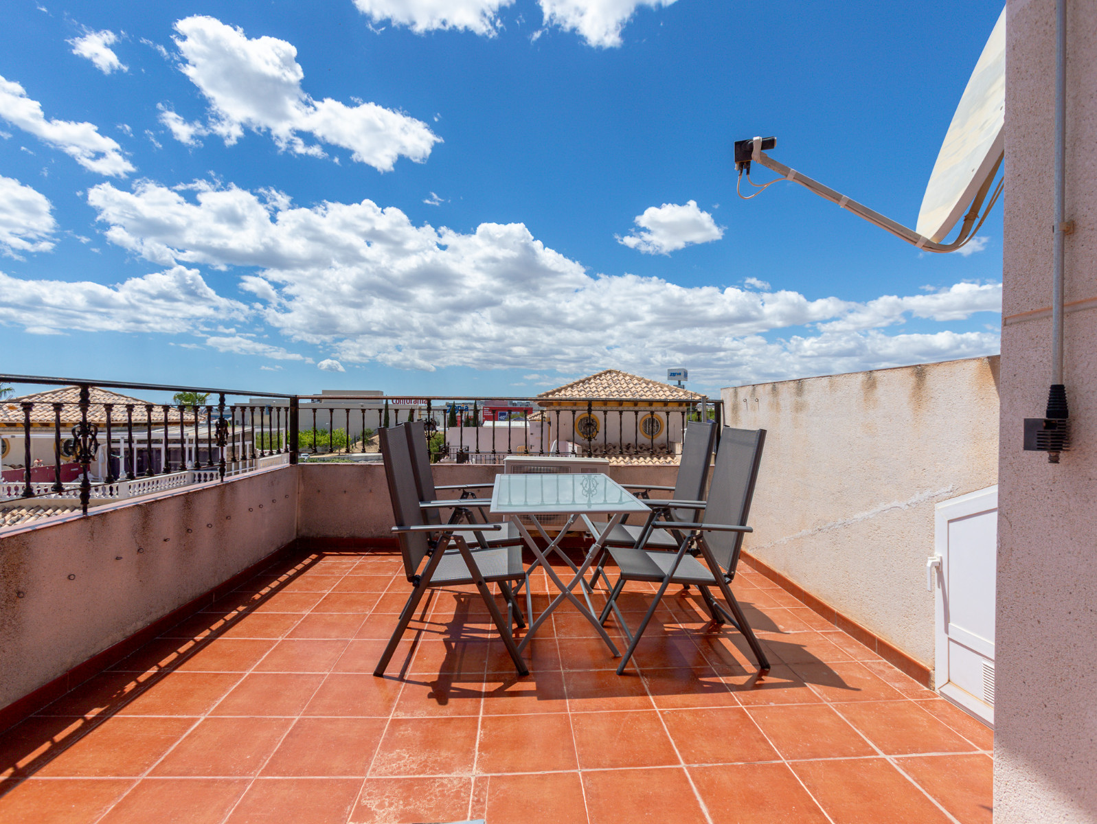 LE-1138 — Orihuela Costa bild 27