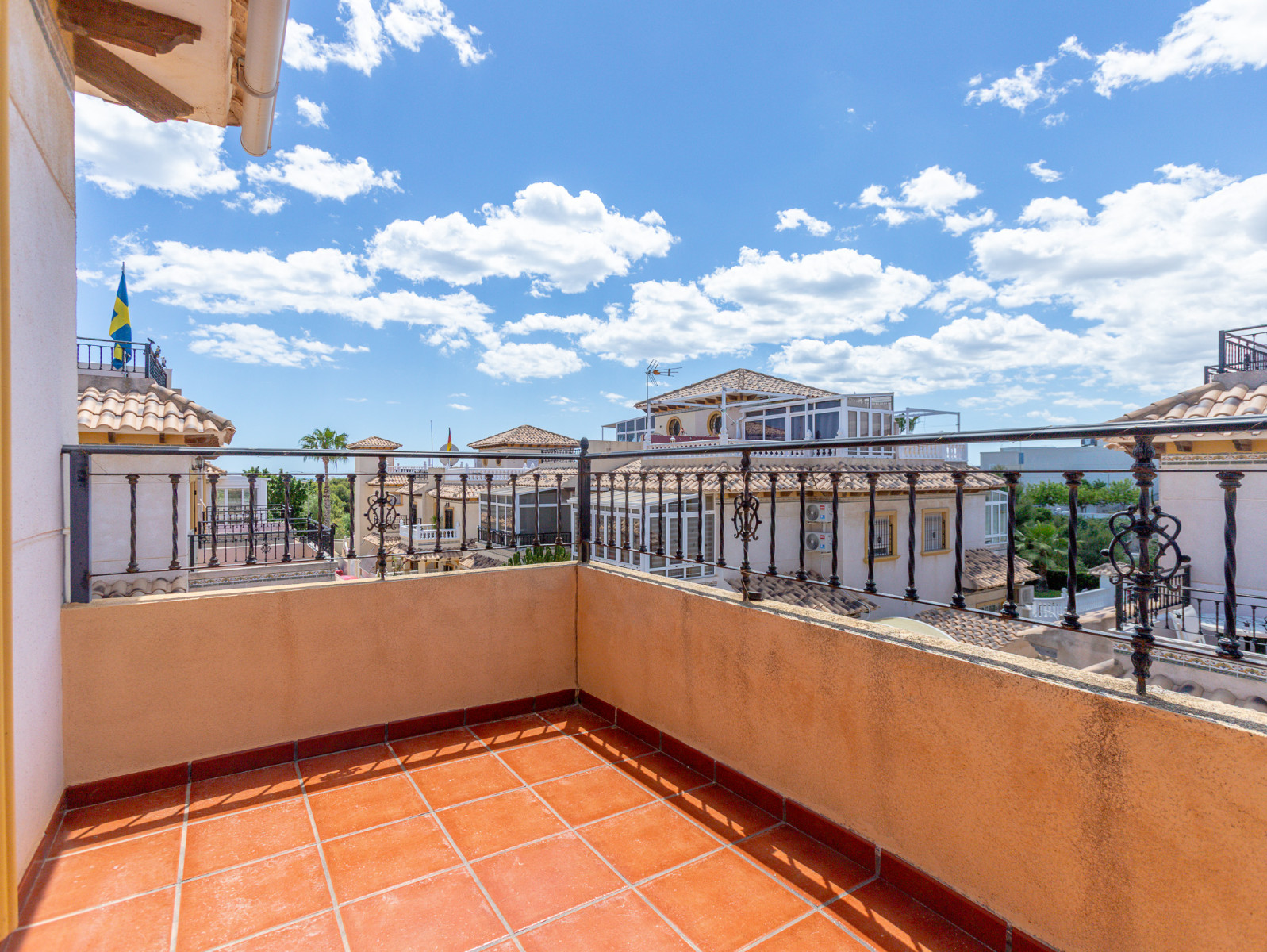 LE-1138 — Orihuela Costa bild 23