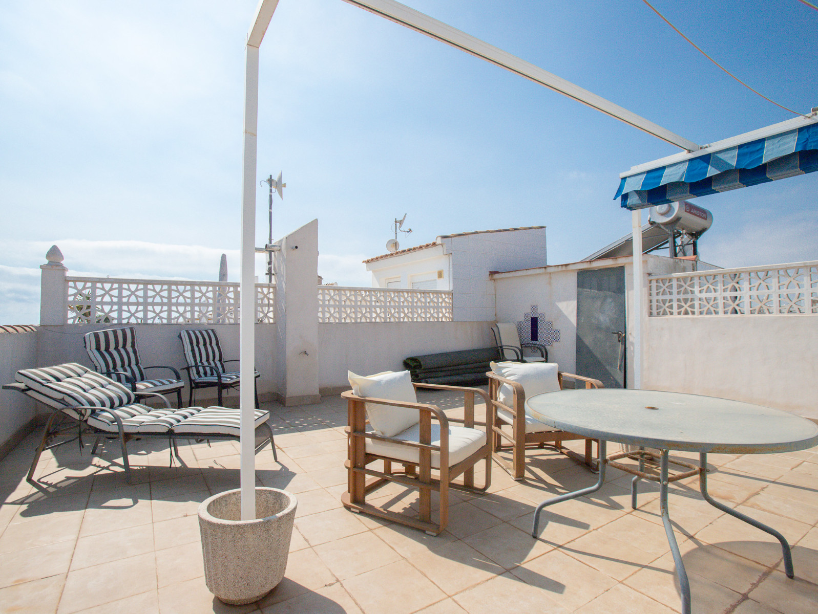 Appartement · Herverkoop - Orihuela Costa · Los Almendros-La Florida · Alicante · Spanje Appartement · Herverkoop - Orihuela Costa · Los Almendros-La Florida · Alicante · Spanje