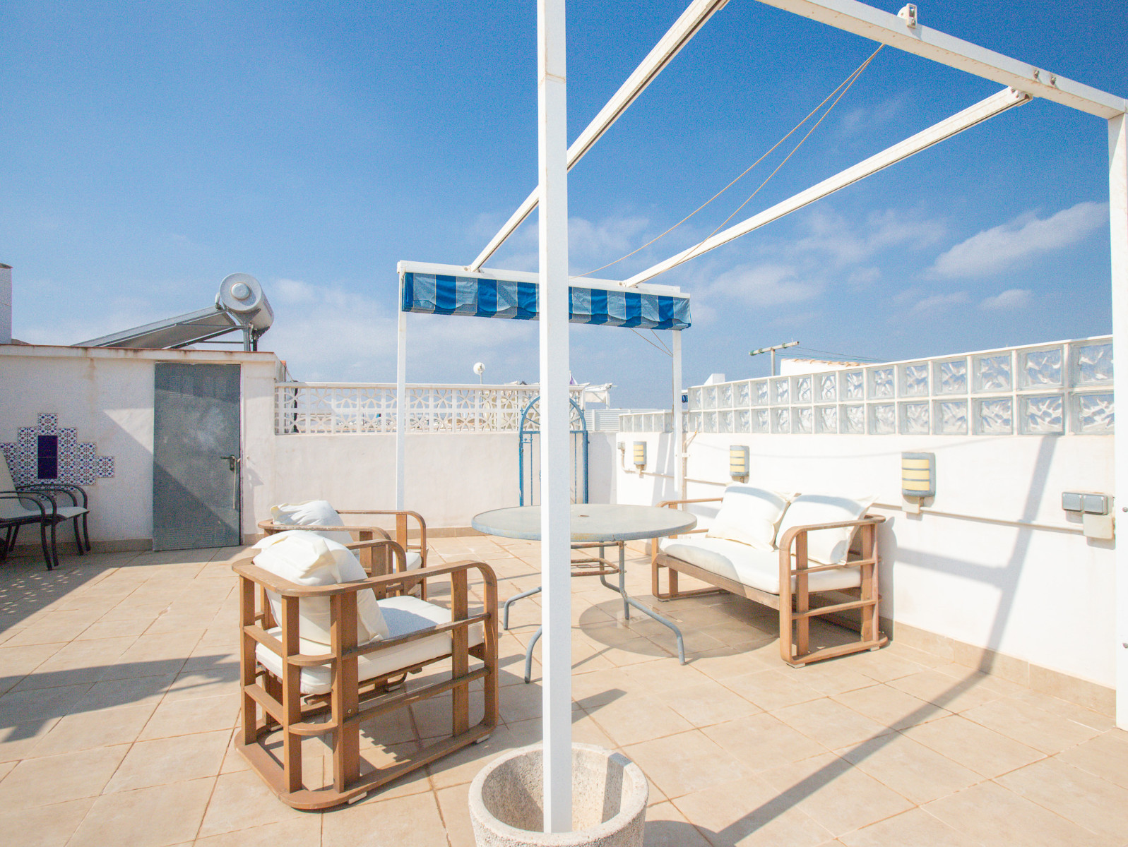 Appartement · Herverkoop - Orihuela Costa · Los Almendros-La Florida · Alicante · Spanje Appartement · Herverkoop - Orihuela Costa · Los Almendros-La Florida · Alicante · Spanje