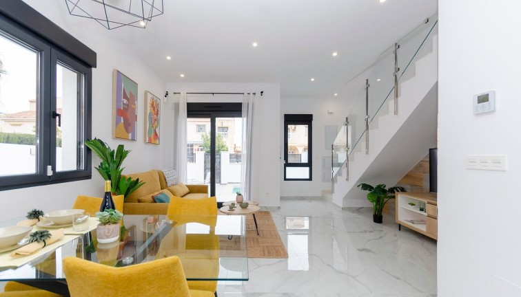 Obra nueva - Chalet - Torrevieja - Torretas