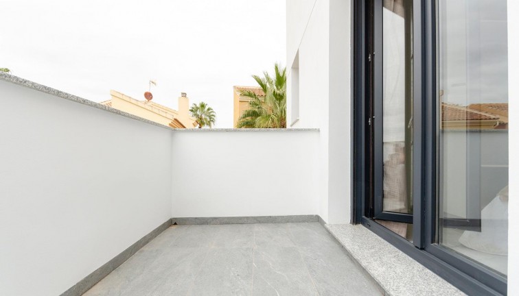 Obra nueva - Chalet - Torrevieja - Torretas