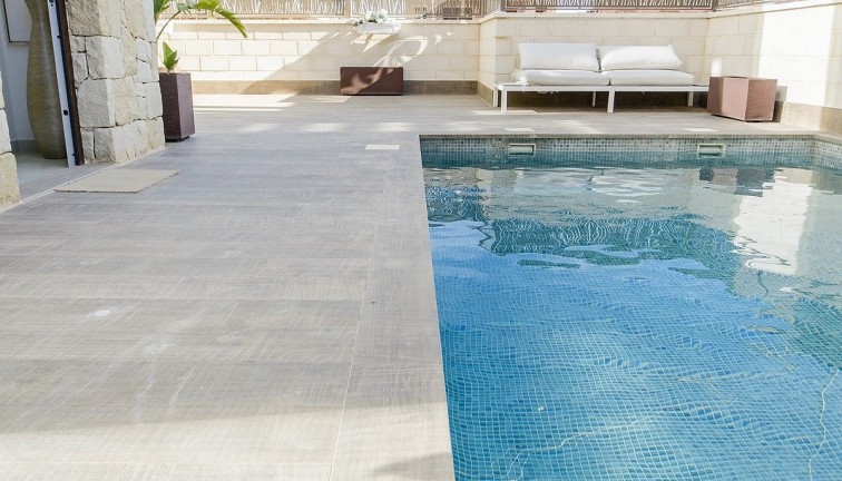 Uudistuotanto - Erillistalo - Cartagena - Playa Honda