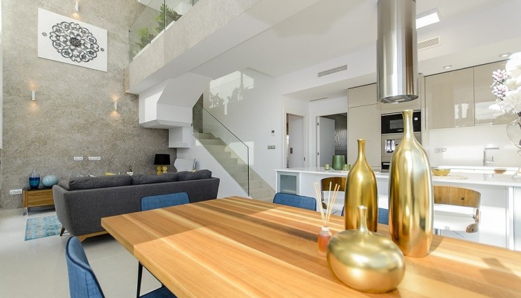 Uudistuotanto - Erillistalo - Cartagena - Playa Honda