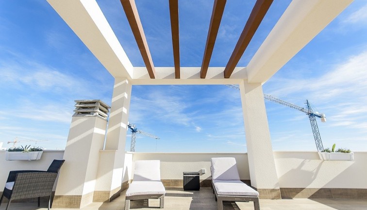 Uudistuotanto - Erillistalo - Cartagena - Playa Honda