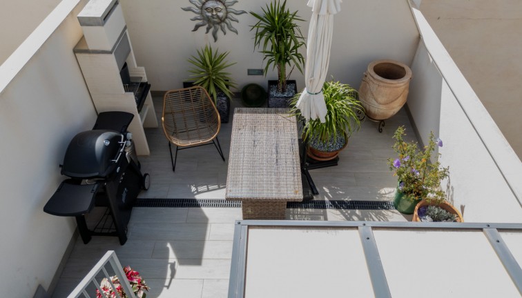 Jälleenmyynti - Asunto - Ylimmän kerroksen asunto - Torrevieja