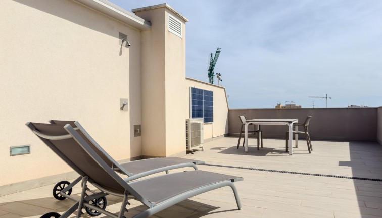 Jälleenmyynti - Asunto - Ylimmän kerroksen asunto - Torrevieja